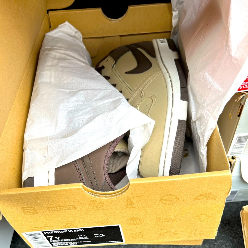 Sneaker